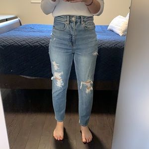 American Eagle Super High Waisted Boyfriend Jeans